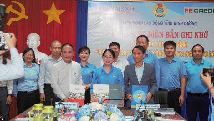 Các đơn vị thực hiện xong nghi thức ký kết biên bản ghi nhớ