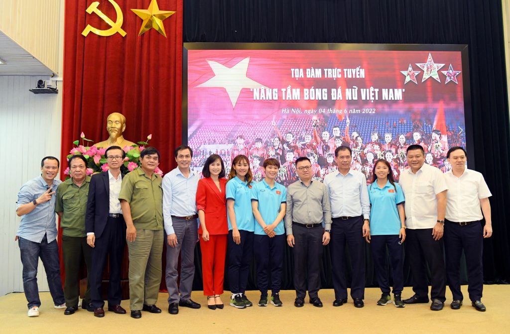 Tọa đàm trực tuyến nâng tầm bóng đá nữ Việt Nam