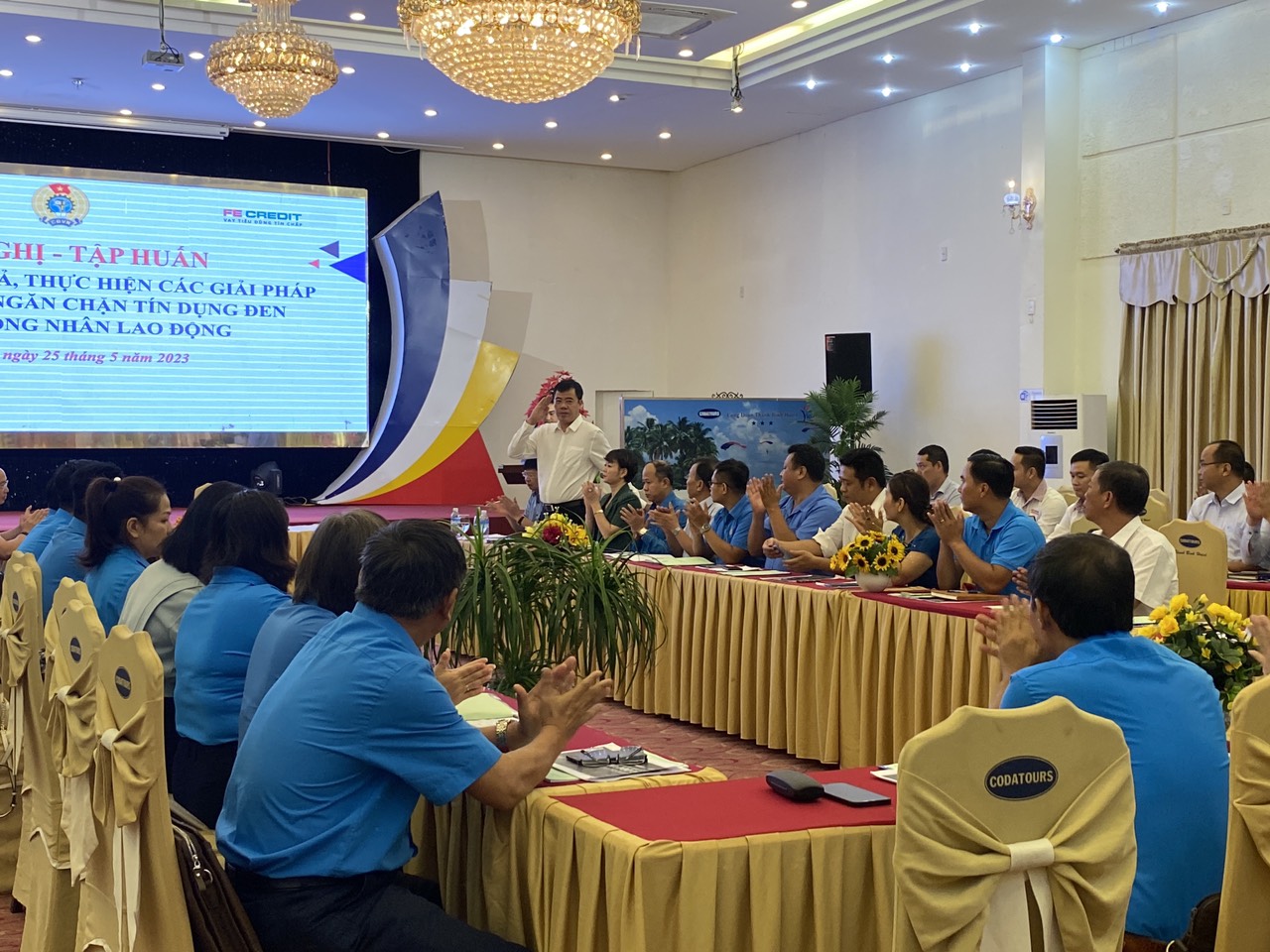 FE CREDIT tham gia Hội nghị – Tập huấn đánh giá kết quả, thực hiện các giải pháp phòng ngừa, ngăn chặn tín dụng đen trong công nhân lao động tại Hà Nội