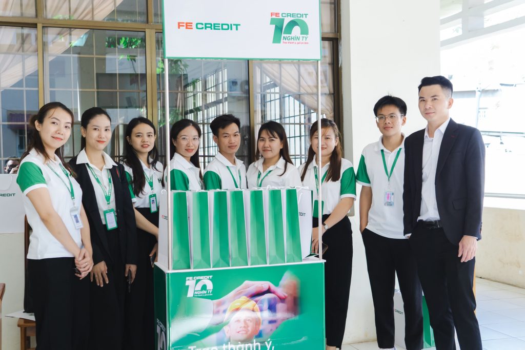 FE CREDIT mong muốn mang gói tín dụng 10.000 tỷ đồng đến gần hơn với công nhân, người lao động địa phương