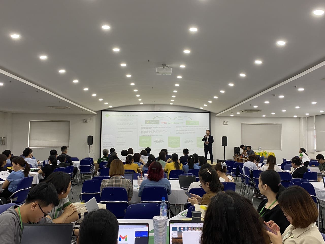 Đại diện FE CREDIT chia sẻ về những quyền lợi khi tham gia gói vay ưu đãi 10.000 tỷ đồng