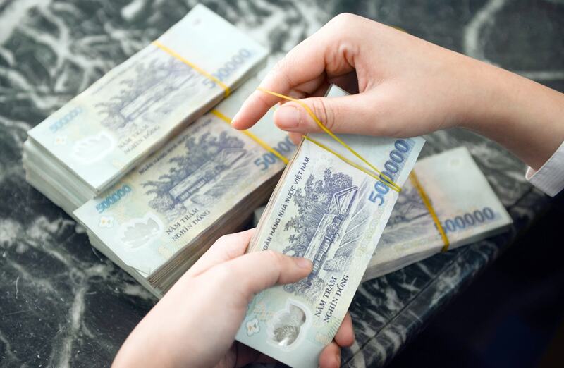 Vay theo lương tiền mặt